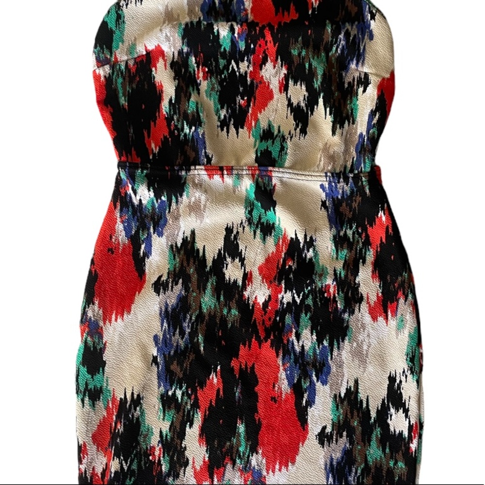 BooHoo Cream Multicolored High Neck Open Back Mini Sleeveless Dress NWOT - Picture 2 of 10